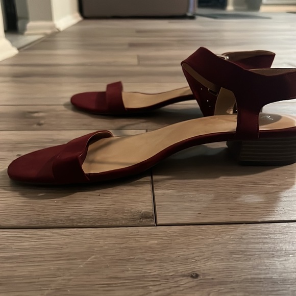Brash Burgundy Heels - Picture 2 of 3